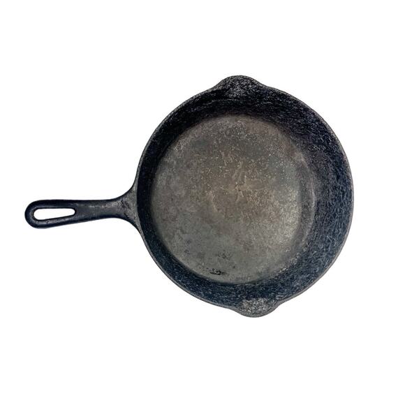 Vintage Griswold No. 7 Small Logo Cast Iron Skillet 701 H Erie PA USA